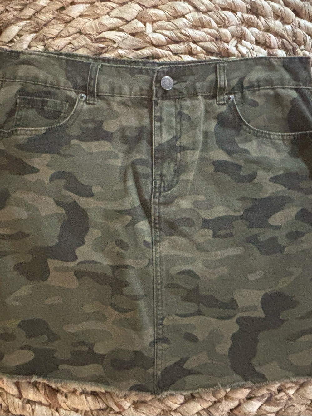 Camo Olive Greens Denim Mini Skirt - by Mud Pie Size Medium Like New!